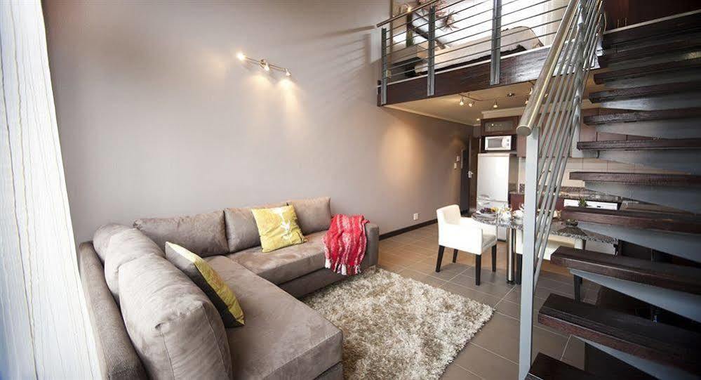 Absolute Farenden Apartments Pretoria-Noord Exteriör bild